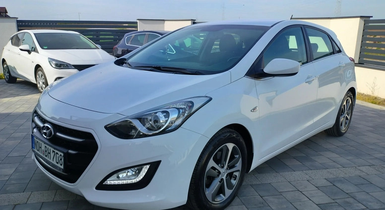 Hyundai I30 cena 41500 przebieg: 83466, rok produkcji 2015 z Inowrocław małe 529